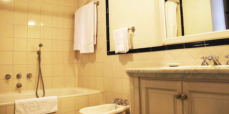 La Vigna Bathrooms